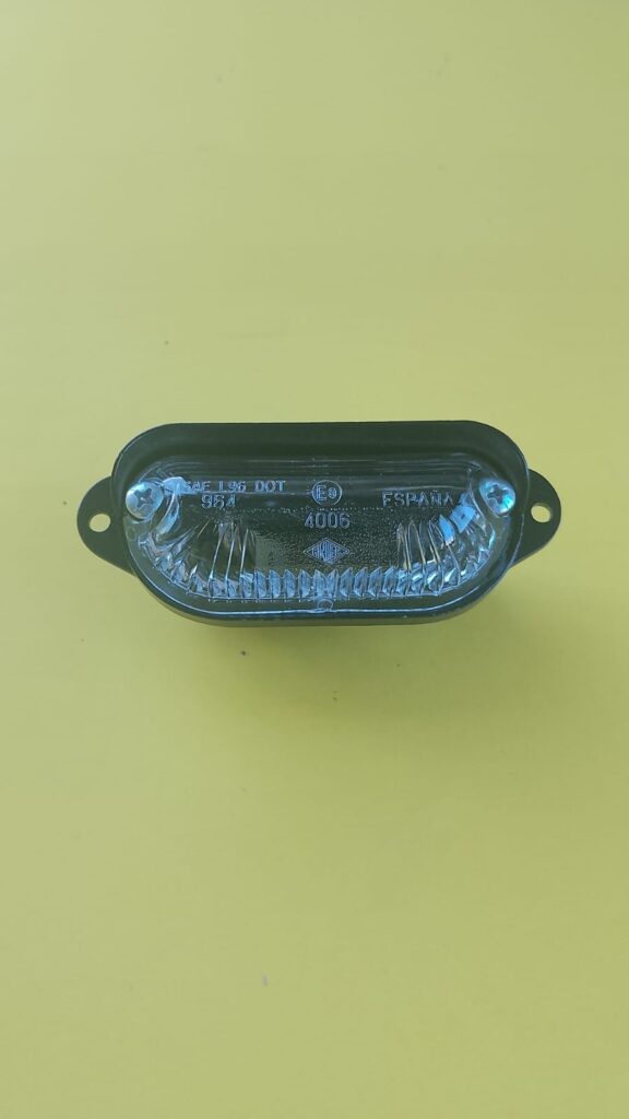 B005152 – FANALINO ILLUMINAZIONE TARGA